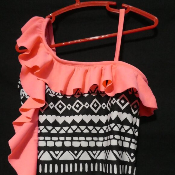 One-Shoulder Black, White, and Pink One Piece Swimsuit With Ruffles | 7-8 years - Picture 4 of 13